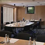 M De Hotel 5*