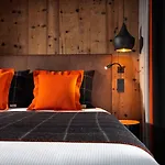M De Hotel 5*